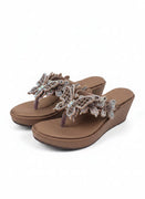 Gulnar Comfort